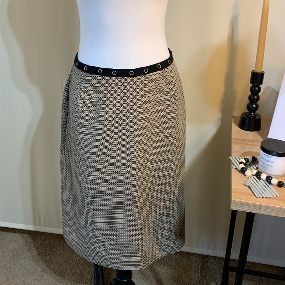 Norton McNaughton Tan & Black Skirt with grommet detail at waist Size 6
